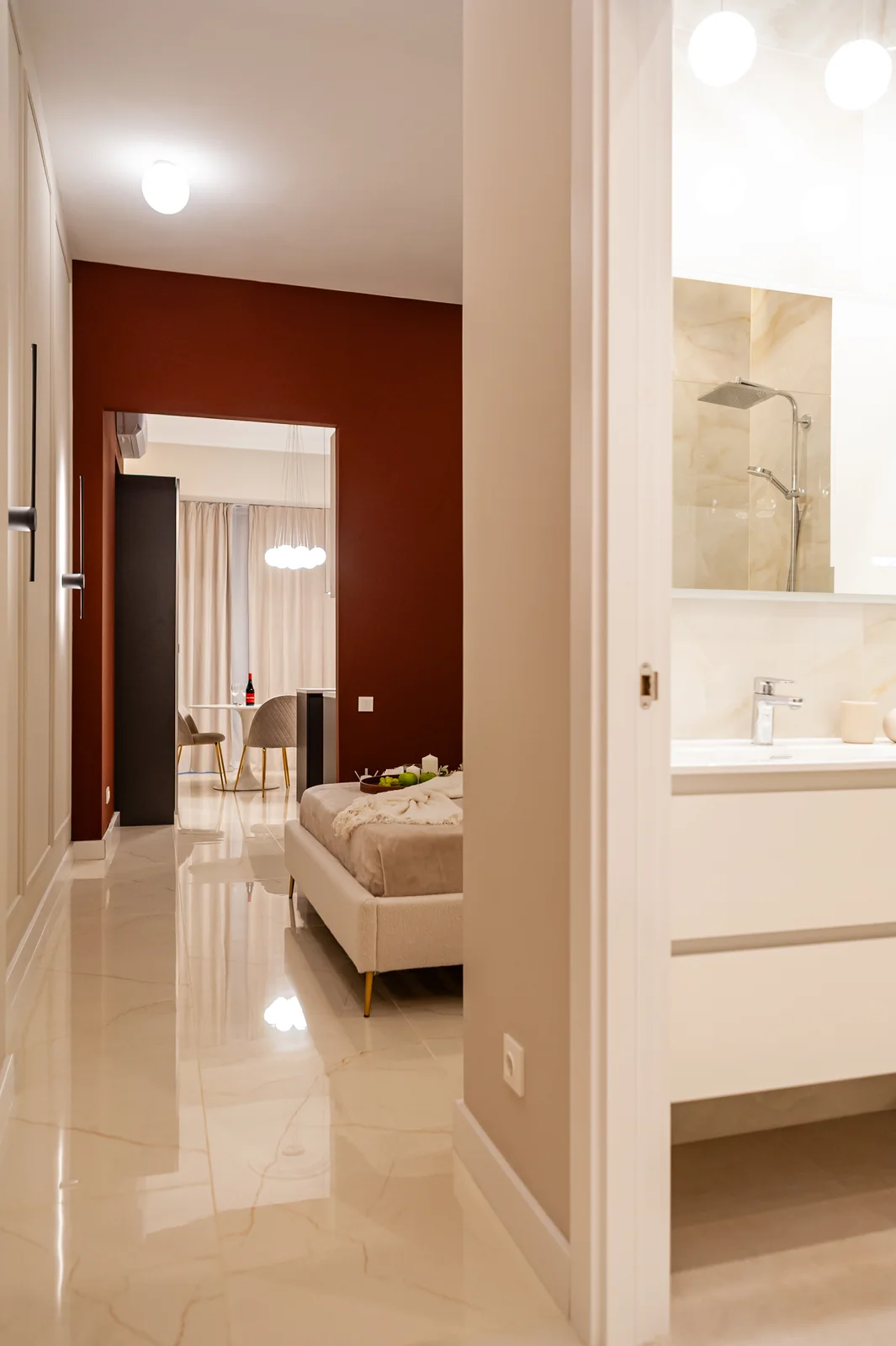 Corridor to the living room