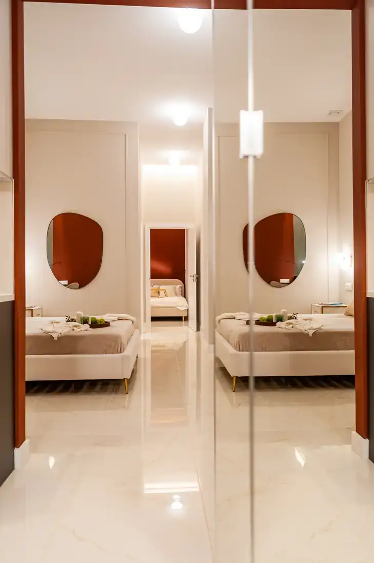 Mirrored wardrobe